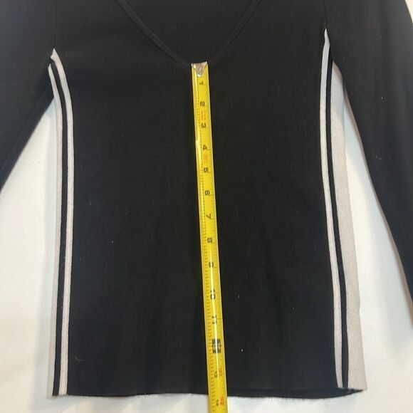 Express V-neck long sleeve shirt‎ - Picture 5 of 6